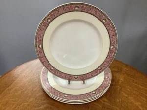 Wedgwood Pink Runnymede bone china 10 1/2" dinner plates (4) green mark W3882 - Picture 1 of 4