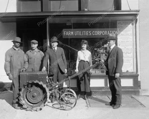 Farm Utilities Corp 1920 Vintage 8x10 Reimpresión de Foto Antigua - Imagen 1 de 1