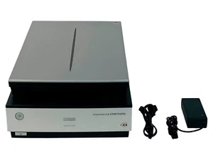 Epson Perfection V700 Photo Couleur Plat Double Objectif Scanner J221A avec AC - Photo 1/8