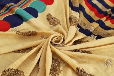 Sari vintage color beige, sari de seda usado indio, tela para hacer vestidos reciclados Foto 1 de 4