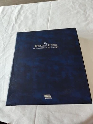 32 2001-03 US First Day Covers Album History And Heritage Americas Flag Stamps - Image 1 of 4
