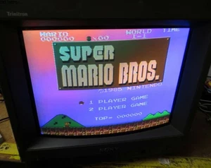 Distorted Color Sony Trinitron PVM-14N1U 14" CRT Monitor Broken Bezel AS-IS - Picture 1 of 12