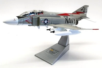 Corgi 1/72 Scale AA33212 - McDonnell F-4J Phantom VF-74 SQN US Navy Duxford - Image 1 of 4