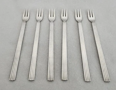 Horquillas de ostra Georg Jensen “Bernadotte” de plata de ley de 6-1/4” (6) Foto 1 de 4