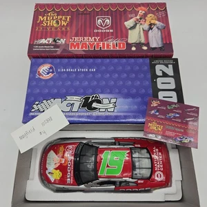 Action Jeremy Mayfield #19 Muppets 1:24 Diecast NASCAR 2002 Dodge Intrepid R/T - Picture 1 of 22