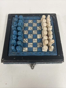 Vintage AZTEC CHESS SET Mayan Blue/White RESIN complete Board - Picture 1 of 11