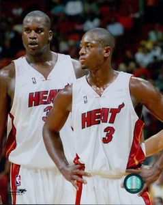 Foto A12 brillante con licencia de Shaquille O'Neal & Dwyane Wade ""Miami Heat - Imagen 1 de 1
