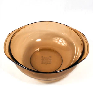Vintage Pyrex Amber Glass Serving Bowl 024 with Handles 8.75" 2L Pre-Owned - Picture 1 of 5
