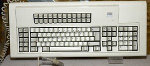 Vintage IBM 3179 122 key mainframe keyboard Model M Battleship 1389162 cleaned