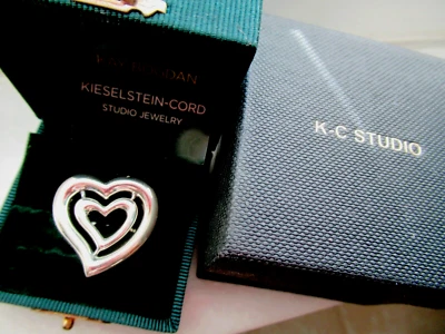 Anillo Kieselstein Cord KC Studio Plata Esterlina Doble Corazón Abierto Talla 7 KC Caja Foto 1 de 4