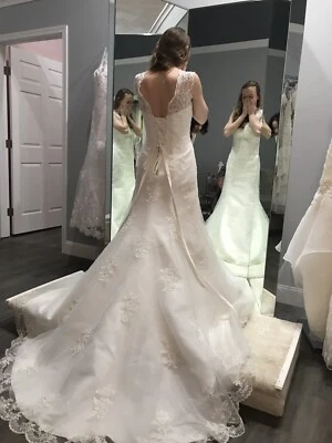 NWT Boutique Wedding Dress/ Gown - Image 1 of 4