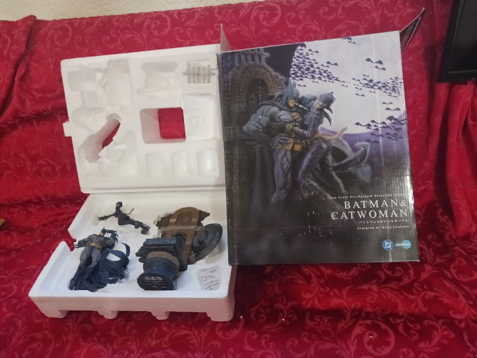 DC Comics Batman Catwoman Japanese Kotobukiya Statue RARE 643 of 2500