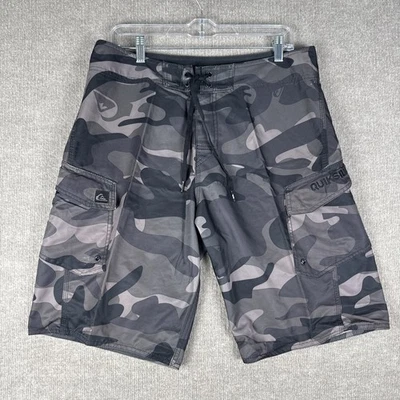 Quiksilver Camo Boardshorts 34 Mens Cargo Swim Surf Shorts Inseam 11 Drawstring - Image 1 of 4