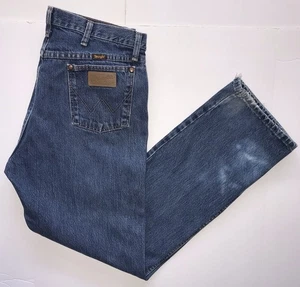 Jeans VINTAGE WRANGLER uomo 35x32 blu 13MWZWS taglio cowboy lavaggio scuro anni 90 made in USA - Foto 1 di 15