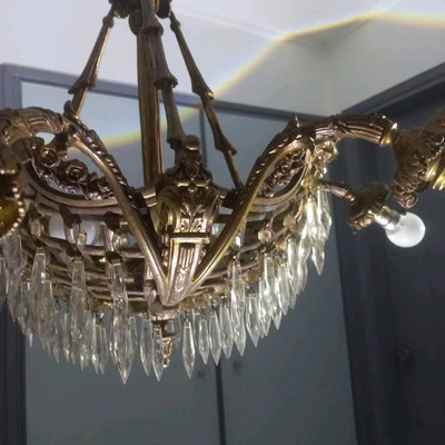 ancien grand lustre en bronze forme panier de fleurs 9 lumières 19 iem H 112 cm - Photo 1/4