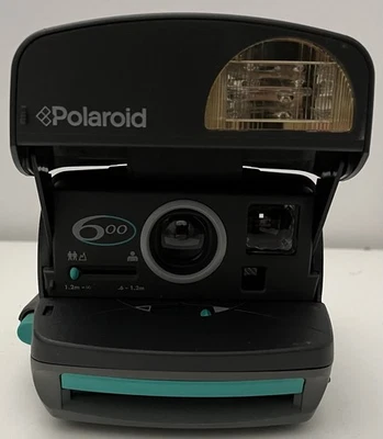 Polaroid 600 Round Instant Film Vintage Camera Retro Collectible Photography Vtg - Immagine 1 di 4