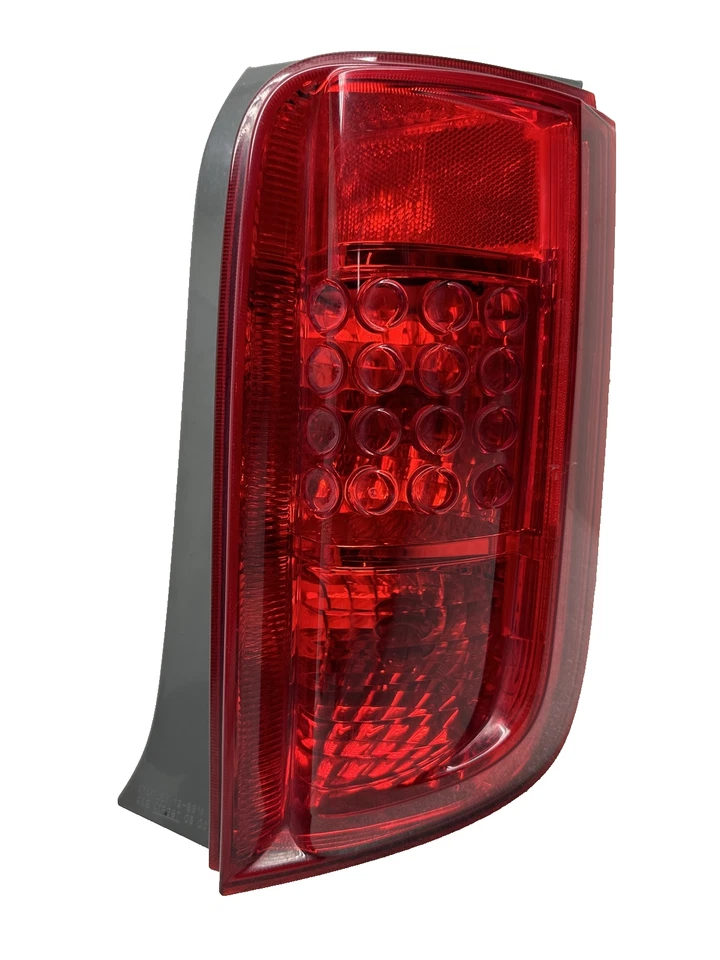 Conjunto de luz trasera derecha Toyota Scion XB 2008-2010 OEM Foto 1 de 4