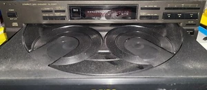 Vintage Technics SL-PD847 5 Disc CD Player Changer No Remote - FOR PARTS! - Picture 1 of 11