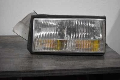 Farol lateral do motorista Cadillac Deville 1994 - 1996 fabricante de equipamento original - Imagem 1 de 4