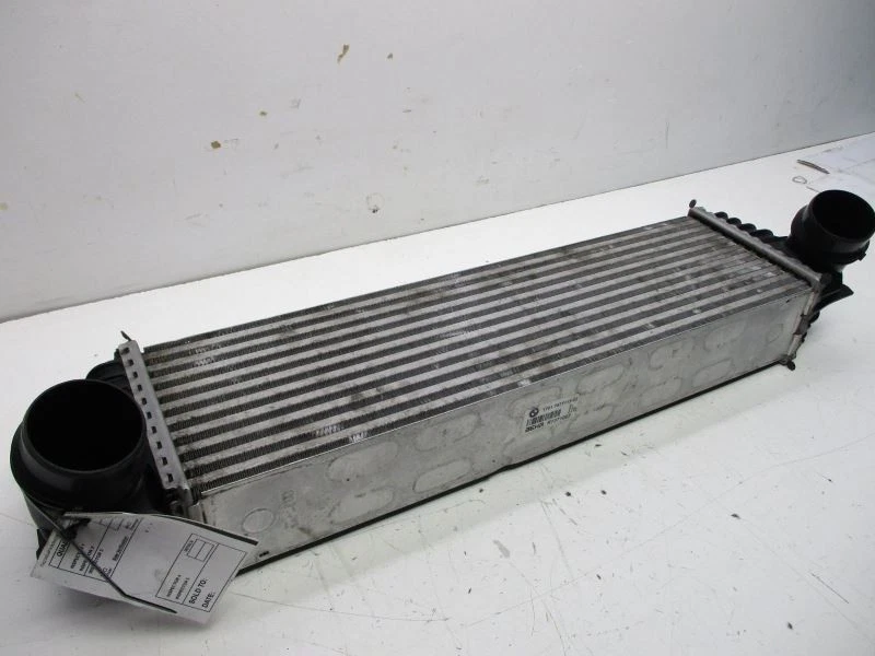 Intercooler 3,0 L Turbo para BMW 535i GT 3078 10-17 Foto 1 de 4