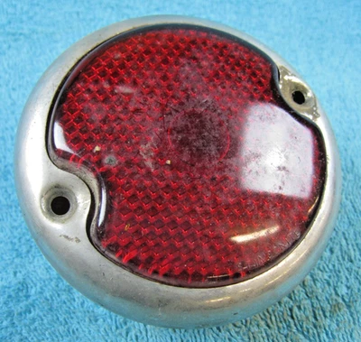 Luz trasera de finales de 1920 con lente de vidrio - Para piezas o restauración - No funciona Foto 1 de 4