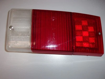 NUEVO Lente de lámpara de luz trasera Hella para VW Volkswagen 411 tipo 4 vagón Squareback Foto 1 de 4