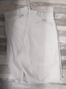 Men's Dickies Khaki Shorts 2 Pairs Size 40 Button-Fly Shorts, Khaki Shorts Lot - Picture 1 of 8