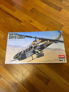 ACADEMY AH-IW SUPER COBRA MASSSTAB 1:35 - Bild 1 von 10