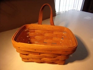 Collectible Longaberger Small Key Basket - 1994 - Very Good - $10 s/h - Picture 1 of 2