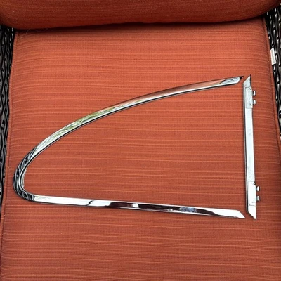 Ventanas de cuarto cromadas Porsche 356C Foto 1 de 4