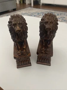 Magnificent Sitting Lion Bookend Set of 2 - Picture 1 of 13