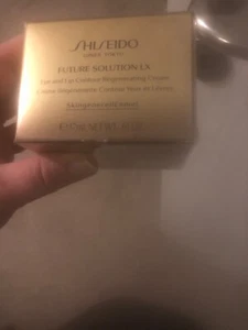 New Shiseido Future Solution LX Eye & Lip Contour Regenerating Cream ~ 2.5ml - Picture 1 of 7