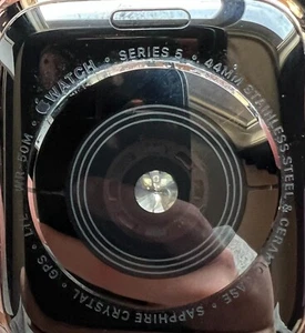 Apple watch series 5, 44 MM, stee - Picture 1 of 3