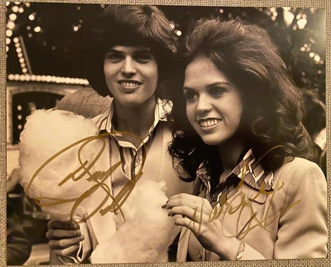 DONNY OSMOND & MARIE OSMOND SIGNED IN PERSON 8X10 B&W PHOTO - AUTHENTIC Cover