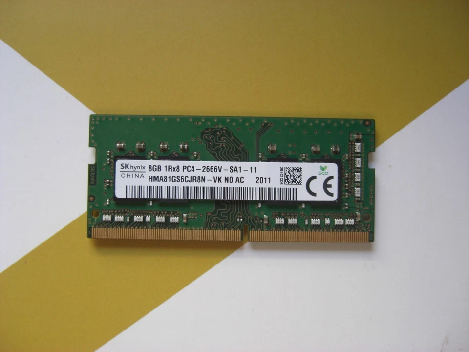 MODULO RAM MEMORIA  DDR4 8GB SK HYNIX  1Rx8 - PC4-2666V-SA1-11      2011 - Immagine 1 di 1