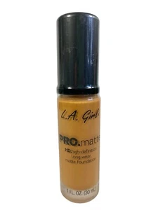 L.A. Girl Pro Matte High Def Liquid Foundation Makeup 1 Oz Golden Bronze GLM680 - Picture 1 of 4