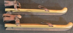 Antike Holz Schlittschuhe 1900 Eisen Leder Herstellermarke Niederlande Dutch  - Bild 1 von 5