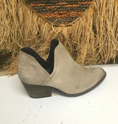 Bota Steve by Steve Madden Feminina Salto Couro Cinza Tamanho 8,5 M   - Imagem 1 de 4