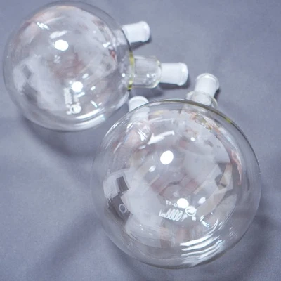 Lab glass round bottom boiling flask 2-neck 24/40 joints 1000 ml - 20 Litre - Image 1 of 4