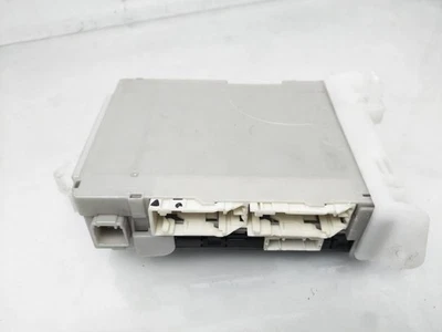 Toyota Prius V 2014 unidad de módulo de carrocería de red multiplex - 89221-47222 Foto 1 de 4