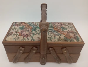 Ancienne boite à couture en bois dépliable 3 compartiments HDI - Photo 1/7