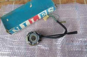 DATSUN 510 TS510A BLUEBIRD WAGONSTATION TURN SIGNAL WINKER SWITCH NILES NOS JP - Picture 1 of 8