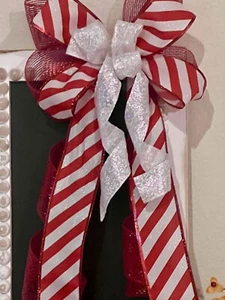 10" STRIPED Valentine’s Day Wreath Bow SHIPPS Fluffed Mailbox Swag Large 10x17’ - Picture 1 of 6