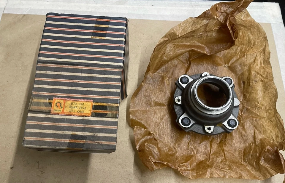 BTA 490 AUSTIN HEALEY SPRITE & MG КАРЛИКОВОЕ ПРОВОЛОЧНОЕ КОЛЕСО МОДЕЛИ ЗАДНЯЯ СТУПИЦА - Изображение 1 из 4