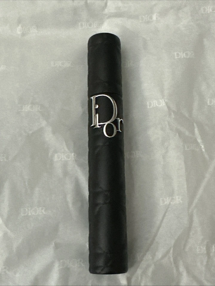 Diorshow Overvolume 24-Hour Extreme Volume Mascara 090, New - Image 1 of 1
