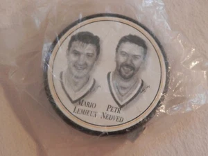 1997 NHLPA Burger King Defensemen Mario Lemieux & Petr Nedved Puck - Picture 1 of 3
