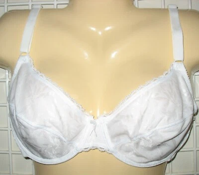 BESTFORM - 40C - SUJETADOR BLANCO CON AROS SIN RELLENO  Foto 1 de 3