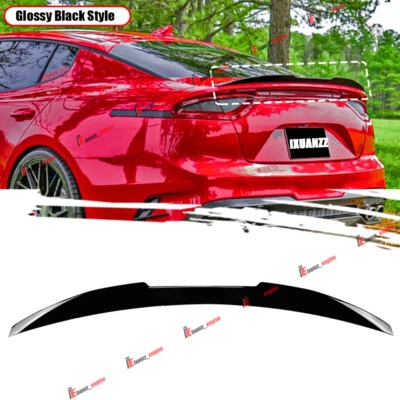 Alerón de tapa de maletero estilo V aspecto negro brillante Kia Stinger 2017-2023 Foto 1 de 4