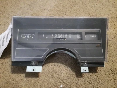 Cuadro de instrumentos Buick Century 1982-1988 257-01103 71.967 millas Foto 1 de 4