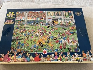 Jan Van Haasteren 1000 Piece Puzzle - Football - Picture 1 of 7